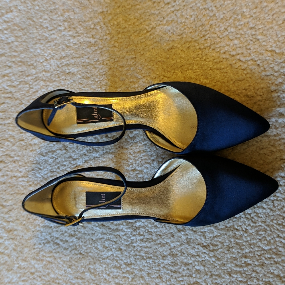 Beautiful navy glint heels